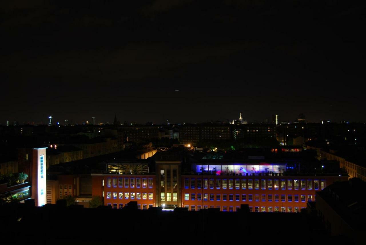 Exclusive Rooftop Apartment With Large Terrace In Solari/Tortona Milan Exterior photo